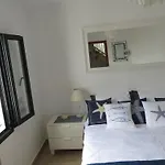 Stunning Ocean Views In בית נופש *